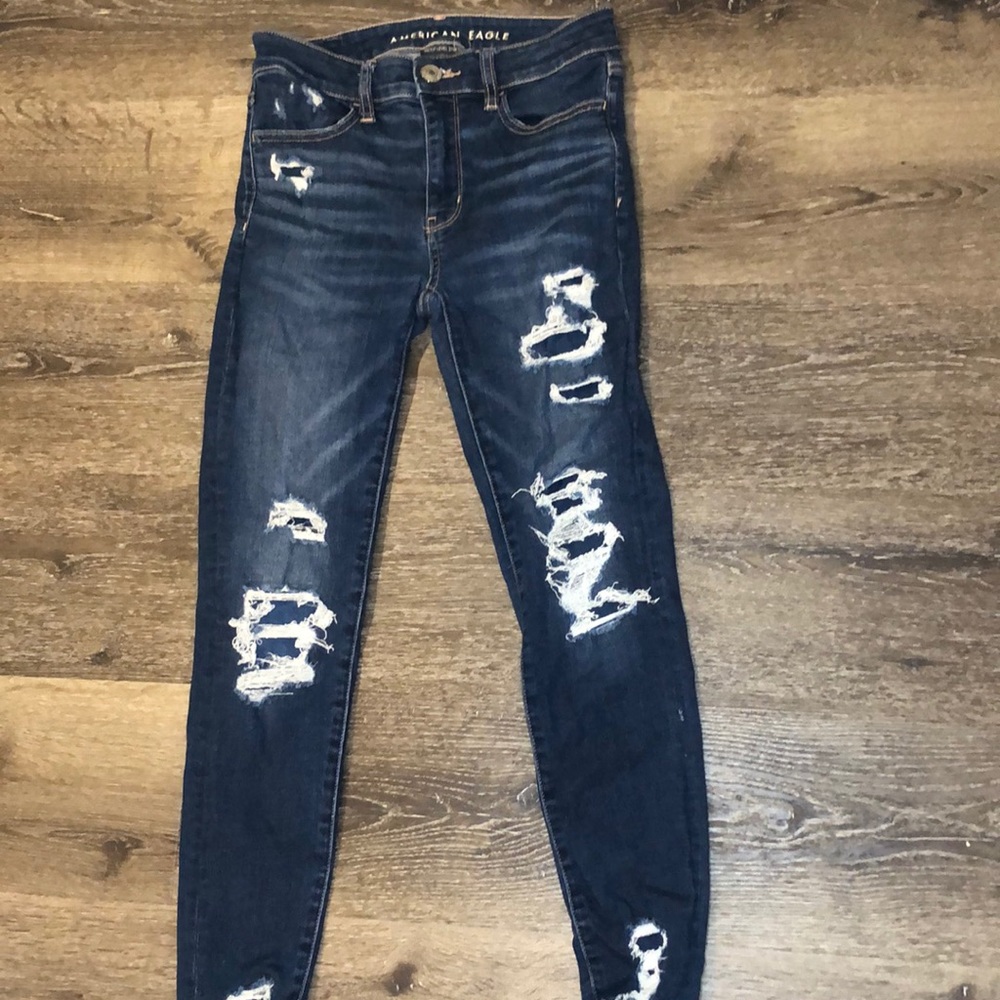 American Eagle Ripped Jeans - Picture 2 of 4